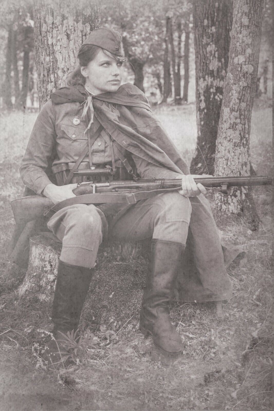 Soviet woman sniper in Uniform Rare Antique Soldier Old War Photo WW2 4x6 W
