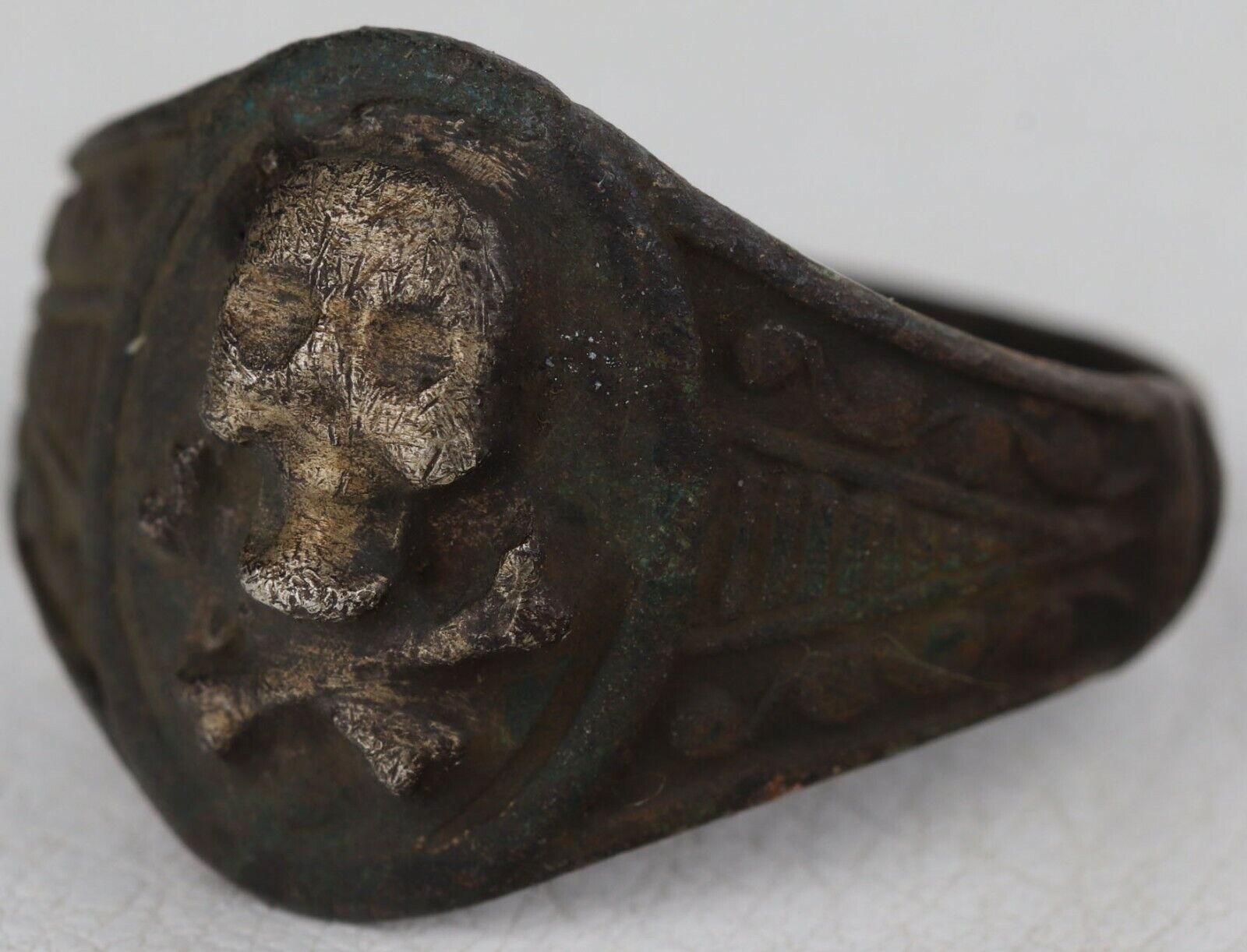 Ring STERLING Silver SKULL Bones Amulet from death & disease WW2 wwII or WW1 wwI