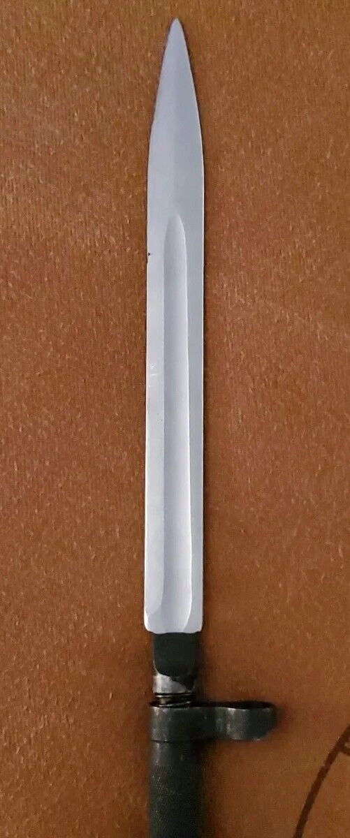 SKS Chinese Blade Bayonet With Spring, Latch And Screw