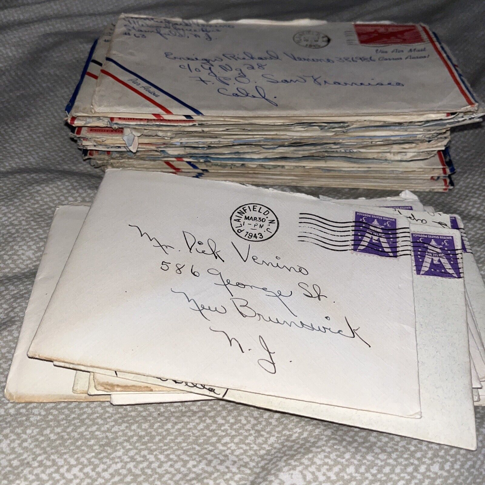 21 WWII 1945 Love Letters from Wife to Navy Ensign + 9 from 1942-3 Lipstick Kiss